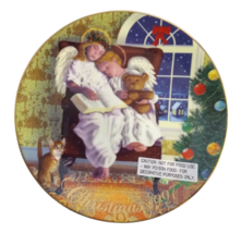 Avon "Heavenly Dreams" Collectors Plate Christmas 1997 Michael Garland 22K Gold - $11.75