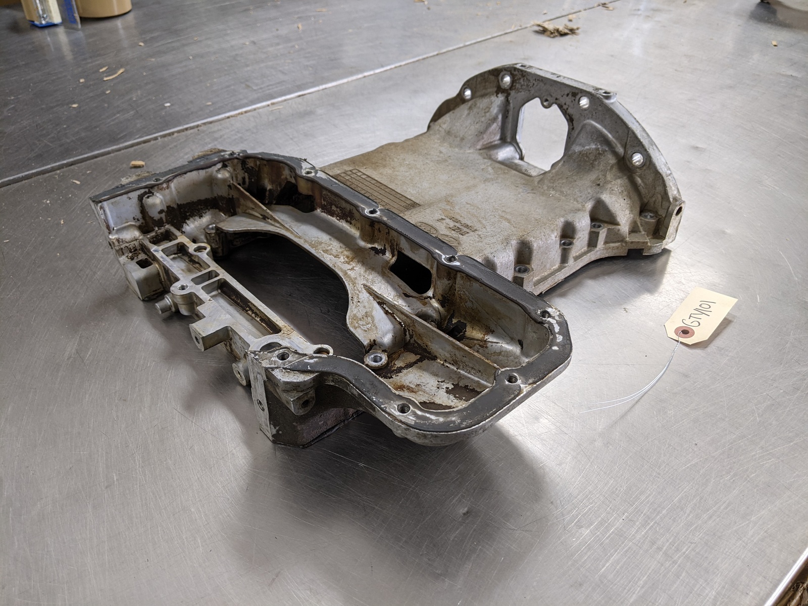 Upper Engine Oil Pan For 07-09 Kia Sorento  3.8 21520-3C600 - $148.45