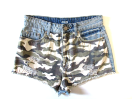 Urban Outfitters BDG Dree in Camo Camouflage Print High Rise Cheeky Shor... - $8.91