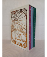 KING &amp; COVEN BY MADELEINE ELIOT - 3 BOOK SET SIGNED - UNPLUGGED BOOK BOX - $1,843.49 MXN