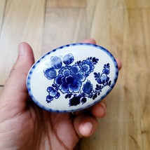 Vintage Handmade Delft Pottery Small Floral Dutch Jewelry Box - £38.57 GBP