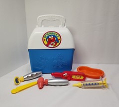 1998 Sesame Street ELMO Doctors Kit Case with 6 Accessories - £12.36 GBP