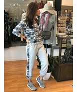Hard Tail Easy Sparkle Pullover CAMR09 Concrete - $75.00