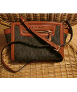 Michael Kors Bag Jet Set Signature Mini Selma Crossbody New - $198.00