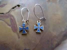 Vintage Tiny Enameled Maltese Cross Biker Dangle Kidney Wire Earrings - £7.48 GBP