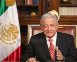 ANDRES MANUEL LOPEZ OBRADOR Mexico President &amp; Flag  8X10 PUBLICITY PHOTO - £5.72 GBP