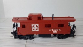 Tyco HO Scale Santa Fe A.T. &amp; S.F. Train Car Caboose #7240 - $8.90