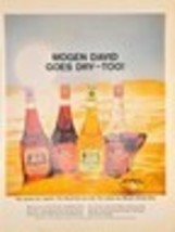 MOGEN DAVID -  Goes Dry - Too! Wine - Decanters - Superb -1966 Vintage P... - $221.58 MXN