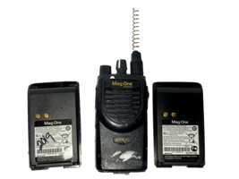 Mag One Motorola BPR 40 MagOne BPR40 Two-Way Radio Analog 450-470MHz A5 - £39.47 GBP