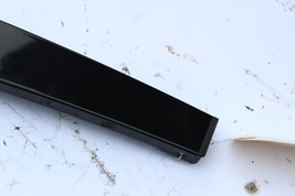 2003-2006 MERCEDES E350 RIGHT REAR PILLAR TRIM MOLDING R1830 image 5