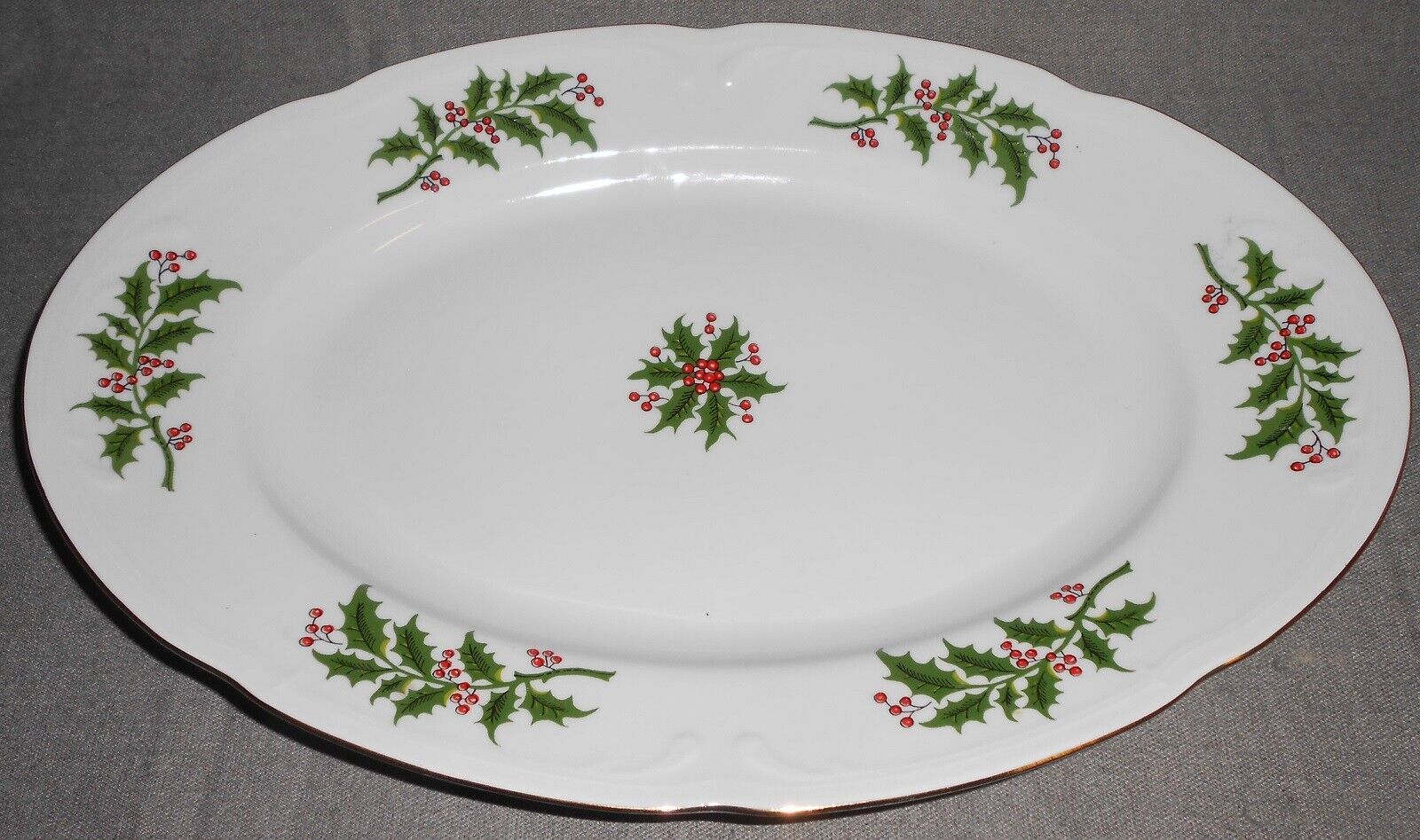 Wloclawek Porcelana HOLLY/BERRY - CHRISTMAS Oval Serving Platter MADE IN... - $29.69