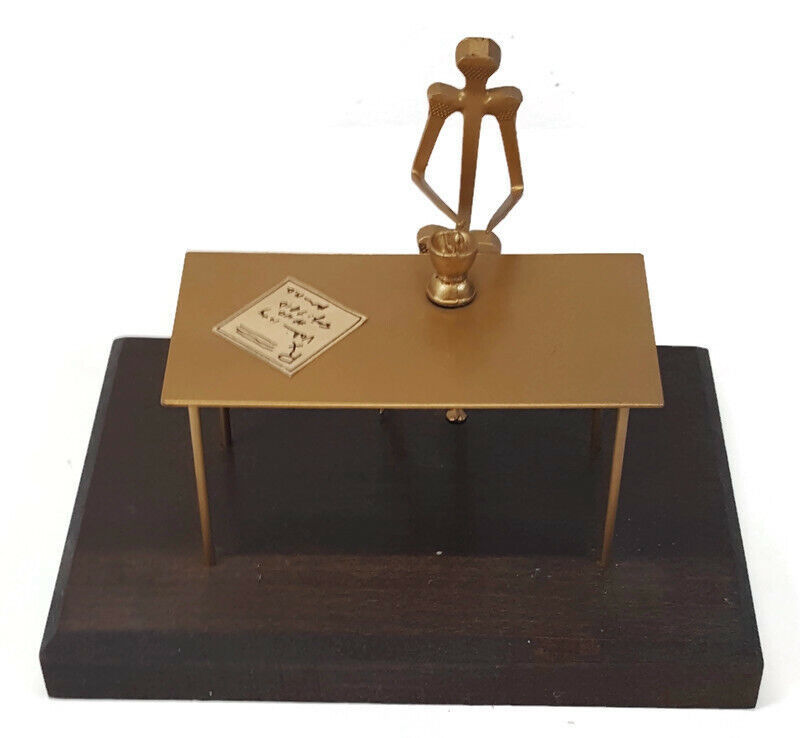 Handmade Metal Nail Pharmacy Desk Sculpture UNIQUE - $19.39