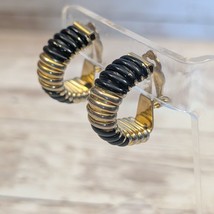 Vintage Clip On Earrings Gold Tone &amp; Black Chunky Corrugated - Paint Chips - £10.23 GBP