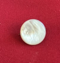 Vtg MOP Mother of Pearl Brooch 0.75” J245 - $211.11 MXN