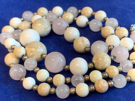 Natural Stone Beaded 32&quot; Fashion Necklace Pale Pink Neutral Color Marbled Stones - £47.43 GBP