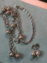Vintage Demi Long Lightweight Silvertone Chain w Faux White Pearls &amp; Ornate Endc - £15.56 GBP