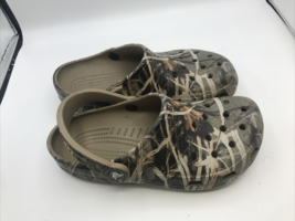 CROCS Camo Green Hunting Water Shoes Mens Size 6 Womens Size 8 Slip On C... - $14.89