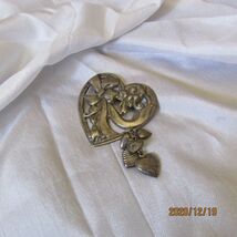 brooch lg color silver heart w/5 sm hearts dangling lower side  (jewel 61) - $3.60
