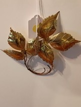 Small Metal Tin Leaves Wall Hanging Gold Tone Color Decorative Retro Decor  - £7.33 GBP