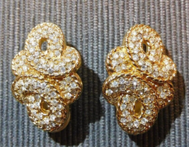 SWAROVSKI Vintage Pave Rhinestone Open Interlocking Gold Tone Clip On Earrings - £40.14 GBP