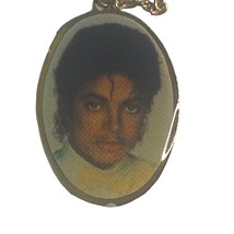 Vintage Michael Jackson Portrait Charm Gold Tone Pendant Photo &amp; Chain - £3.93 GBP