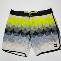 Quiksilver Boardshorts Mens 38 Multicolor - $240.74 MXN