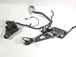 Footrest + Bracket &amp; Foot Brake Assembly Honda Motorcycle CB1100 OEM 201... - £57.43 GBP