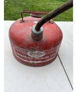 VTG METAL VENTED GAS CAN EAGLE 2.5 GALLON GASOLINE OLD STYLE W SPOUT M 2... - $1,128.81 MXN