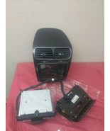 2011-2019 DODGE JOURNEY OEM 8.4” TOUCH SCREEN &amp; RECEIVER W/BEZELS 050649... - $813.61 CAD