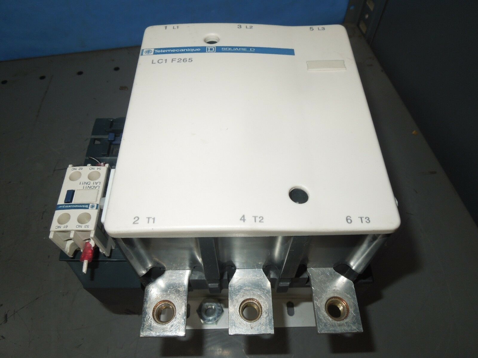 Telemecanique LC1F265 285A 3P 600V 24VDC Coil 200hp @ 480V Contactor LA1... - $150.00