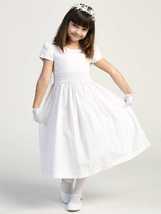 Girls White First Communion Dress w/ Smocked cotton (108) - $3,214.30 MXN