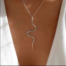 Snake Charm Necklace Silver Plated Brand New Fast Free Shipping  - £7.77 GBP