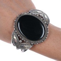 6.25&quot; 40&#39;s-50&#39;s Navajo Twisted and stamped silver cuff bracelet with onyx - $490.05