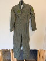 GENUINE US AIR FORCE GREEN NOMEX FIRE RESISTANT FLIGHT SUIT CWU-27/P - 38R. - $25.00