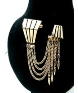 Rare Monet Duette Fur Dress Clip Art Deco Style Gold Tone Circa 40s Dangles - $3,801.18 MXN