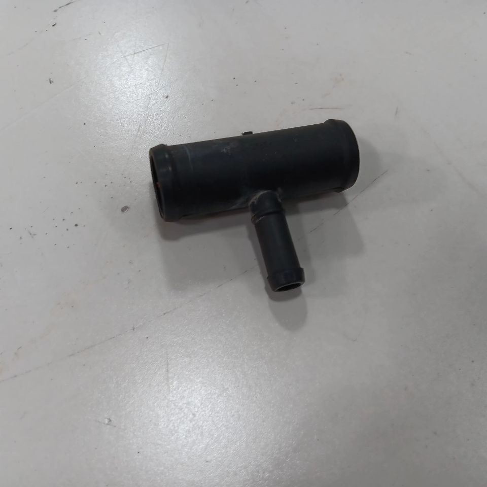 Nissan Versa 1.6 Coolant Line Crossover Pipe  2023 2022 2021 2020 - $24.94
