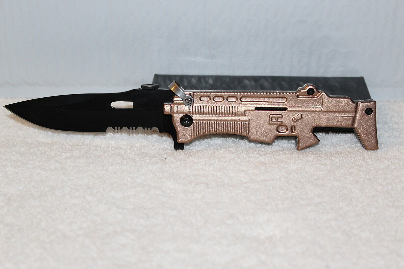 Primary image for MACHINE GUN RIFLE ASSISTED KNIFE WITH BELT CLIP