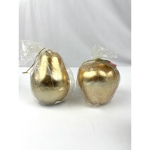 VTG Lot of 2 Gold Painted Elegant Candles Pear &amp; Apple Gift Lord + Taylor  - $445.33 MXN