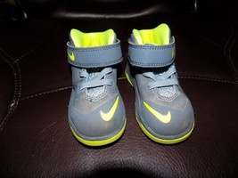 2014 Nike Lebron Soldier 8 Magnet Grey/Volt/Dark Magnet Grey Shoes Size 5C Boy&#39;s - £23.28 GBP