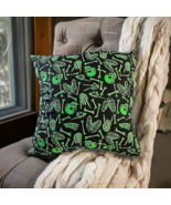 Halloween Decoration Glow-in-the-Dark Halloween Accent Pillow Cover Thro... - £15.71 GBP