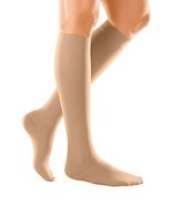 Duomed Soft Class 1 Compression Stockings Closed Toe Below Knee Sand Small - $20.77