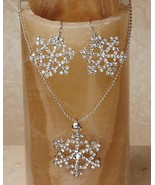 Smtihsonian Sparkling Snowflake Necklace &amp; Earrings FREE SHIPPING - £31.26 GBP