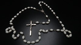 Vintage White Bead Silver Rosary - £7.75 GBP