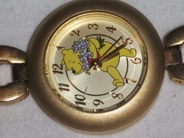 Collectible Working Vintage Disney Ladies Winnie The Pooh Sii Watch MU0154 - £51.79 GBP