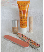 Orange Heart Hand &amp; Lip Gift Bag - Heats ziplock bag - $93.73 MXN