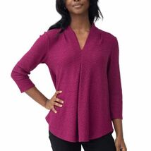 *Cable &amp; Gauge Textured Ladies' V-Neck Top - SMALL - $11.09