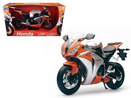 2010 Honda CBR 1000RR Motorcycle 1/6 Diecast Model by New Ray - £52.07 GBP