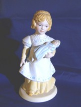 1981 Avon "A Mother's Love" Sculpture Figurine Handcrafted  EUC  5.5" 1981 - £18.68 GBP