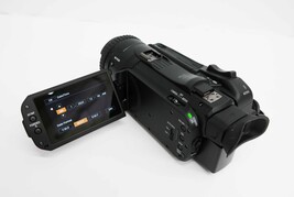 Canon XA70 UHD 4K30 Camcorder with Dual-Pixel Autofocus  image 3