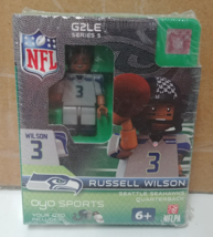 Russell Wilson Mini Figure - £12.01 GBP